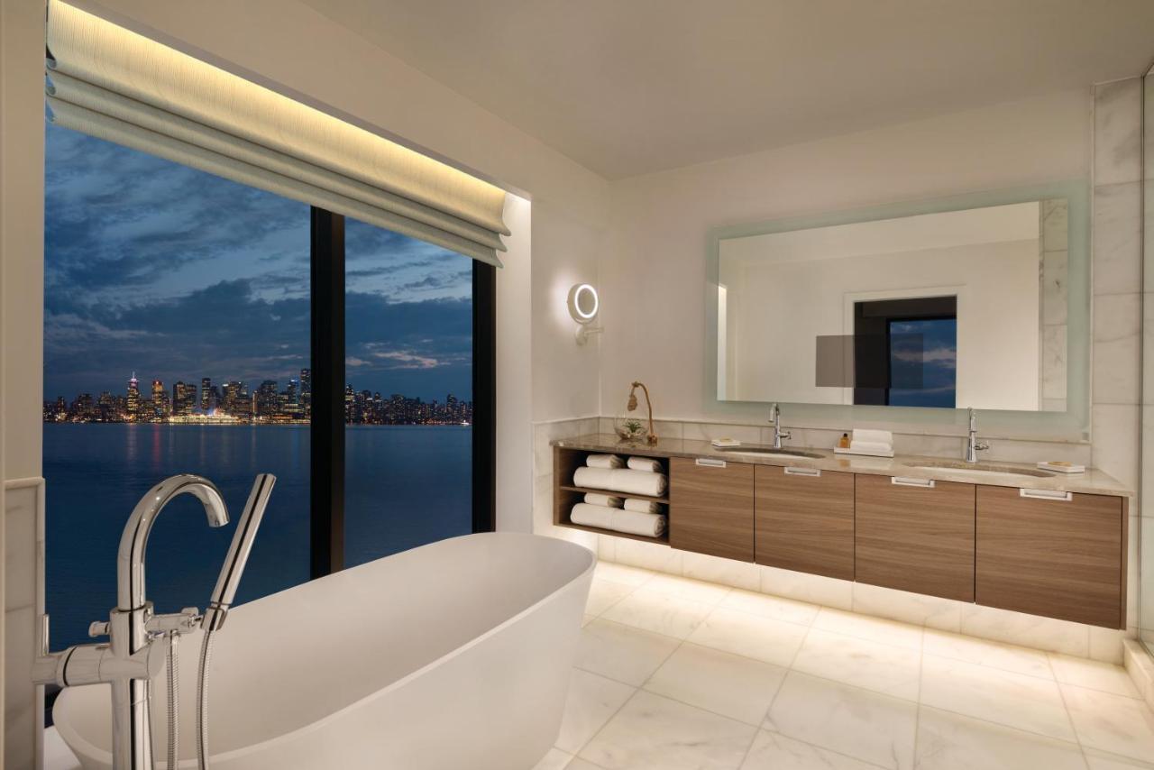 Seaside Hotel Норт-Ванкувер Екстер'єр фото